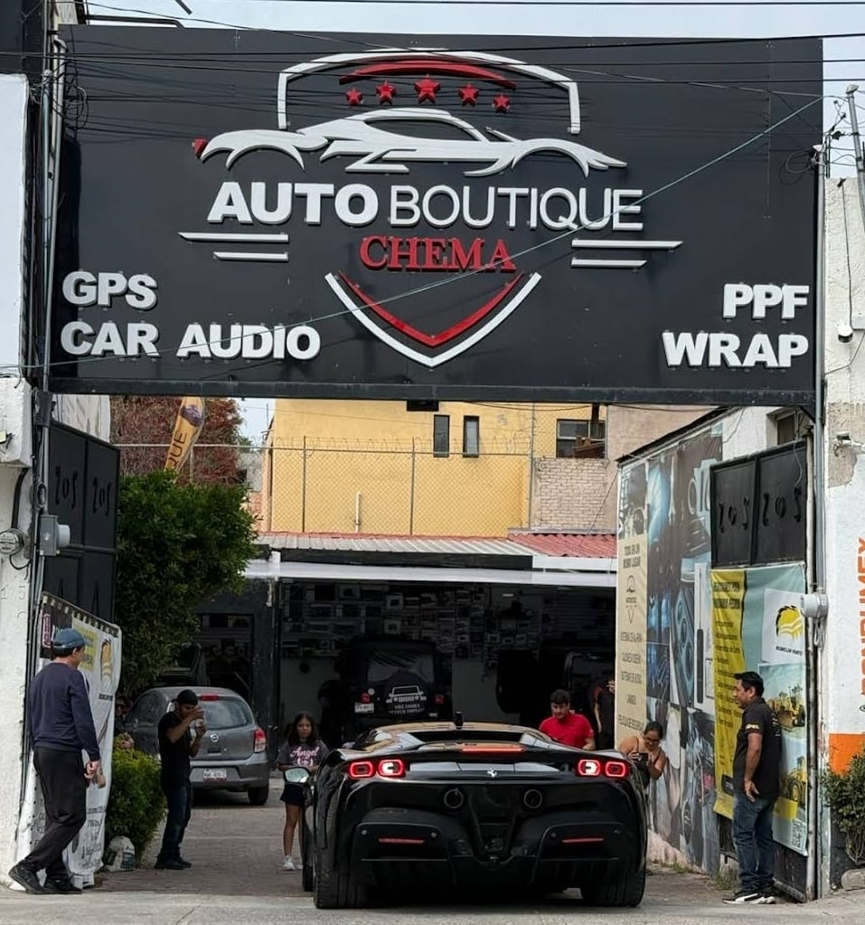 AUTO BOUTIQUE CHEMA - fachada