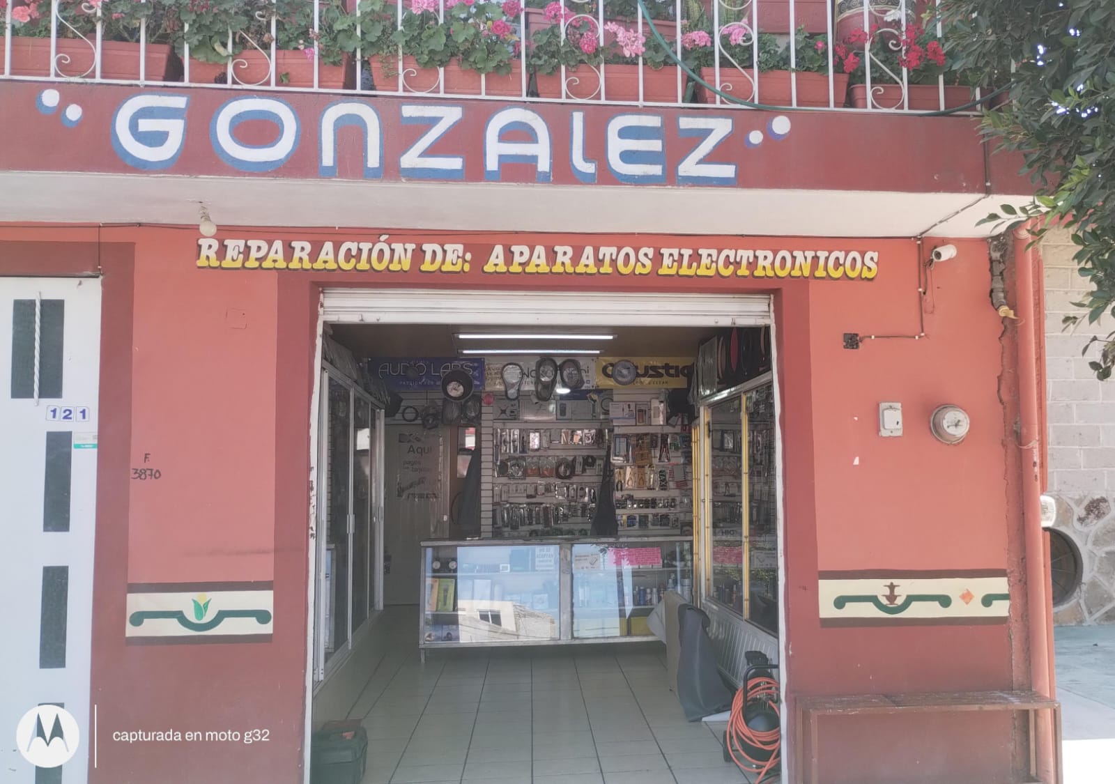 ELECTRONICA "GONZALEZ" - fachada