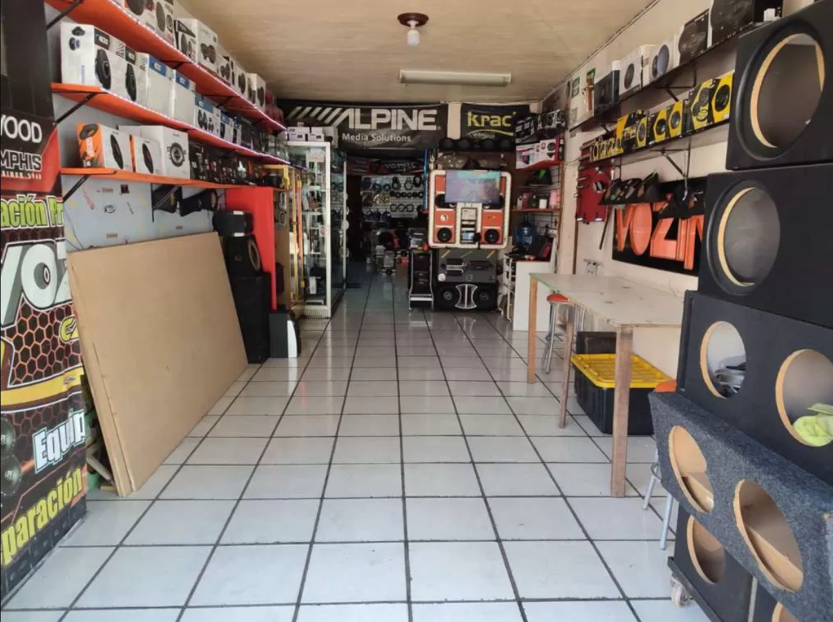 VOZINA CAR AUDIO - interior