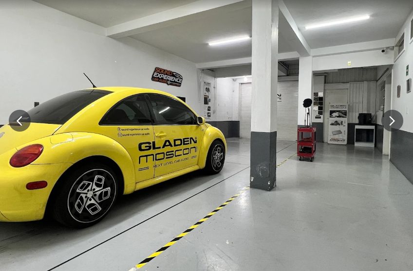 SOUND EXPERIENCE CAR AUDIO - interior